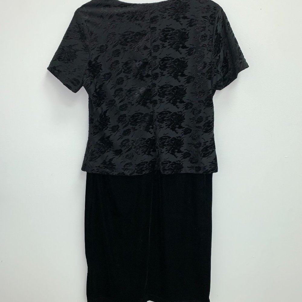 BLACK DRESS - Picture 2 of 2